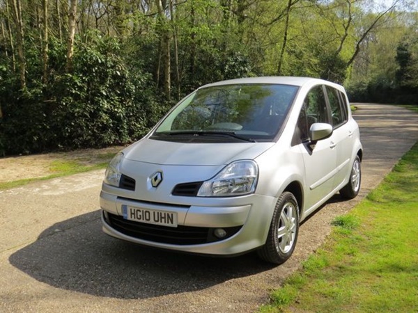 Renault Grand Modus 1.1 DYNAMIQUE TCE 5d 100 BHP