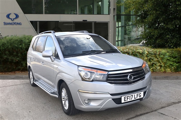 Ssangyong Turismo 2.2 EX 5dr Tip Auto