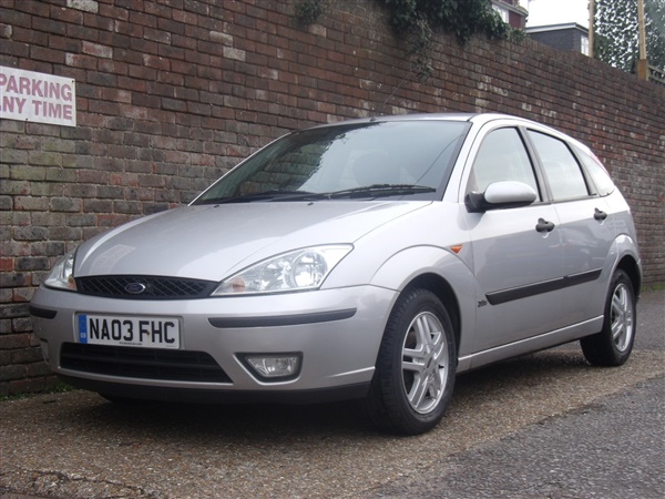 Ford Focus 1.6 Zetec 5dr