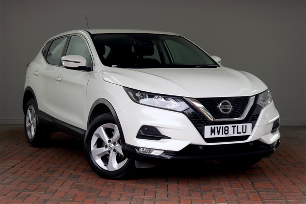 Nissan Qashqai 1.2 DiG-T Acenta [Smart Vision Pack, Traffic