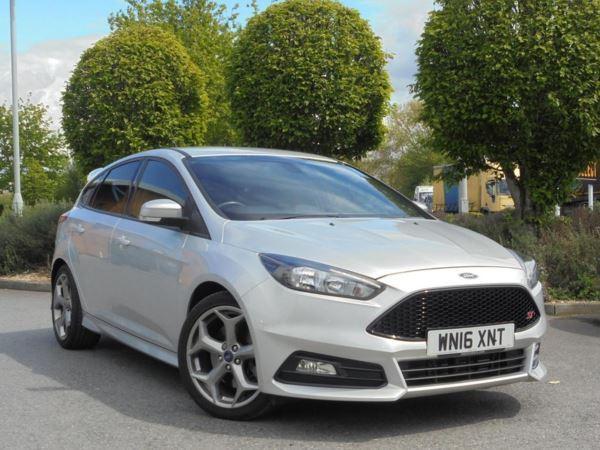 Ford Focus 2.0 T ST-2 (s/s) 5dr