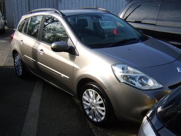 Renault Clio 1.2 TCE Dynamique TomTom 5dr 3 or 12 mths