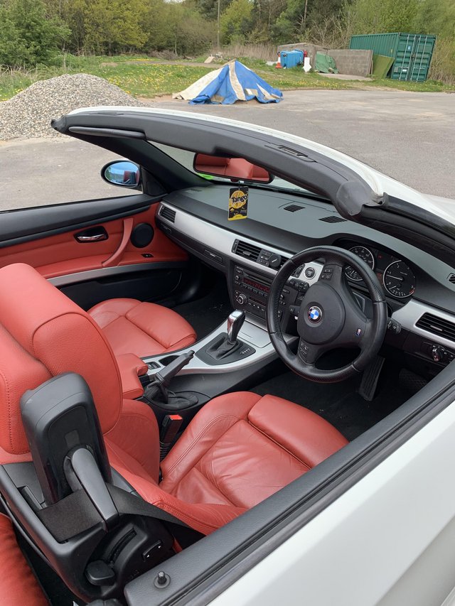 BMW 320d white convertible m sport