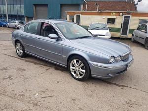 Jaguar X-type  in Cleckheaton | Friday-Ad