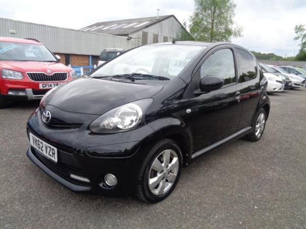 Toyota AYGO 1.0 VVT-i Fire 5dr [AC] ZERO ROAD TAX