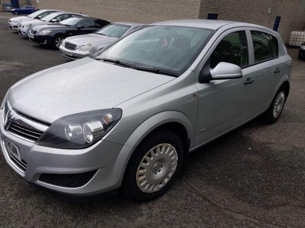 Vauxhall Astra 1.6 i 16v Life Hatchback 5dr Petrol Manual