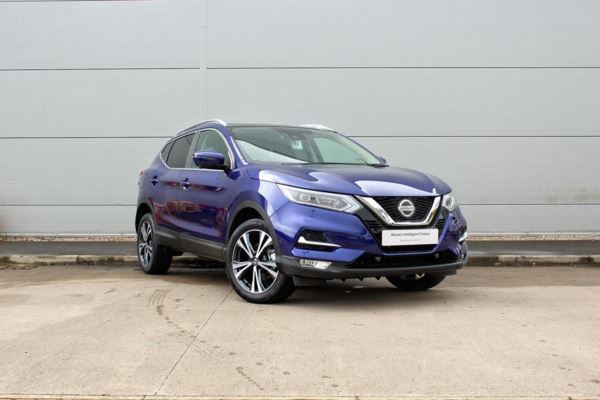 Nissan Qashqai 1.3 DiG-T N-Connecta [Glass Roof/Executive]