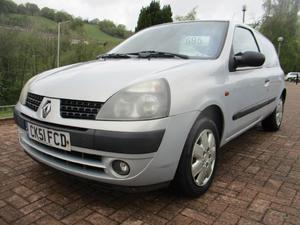 Renault Clio  in Porth | Friday-Ad