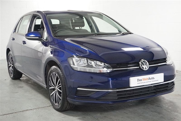 Volkswagen Golf MK7 Facelift 1.0 TSI SE Nav 110PS 5D Manual