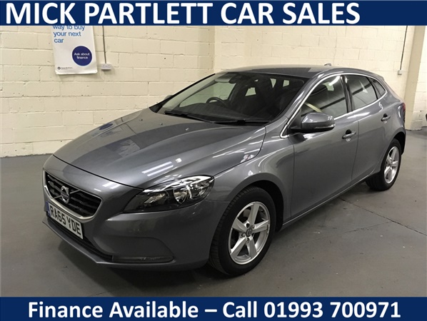 Volvo V40 D] SE 5dr