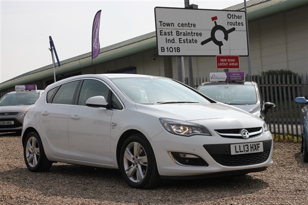 Vauxhall Astra 2.0 CDTi 16V SRi 5dr Auto