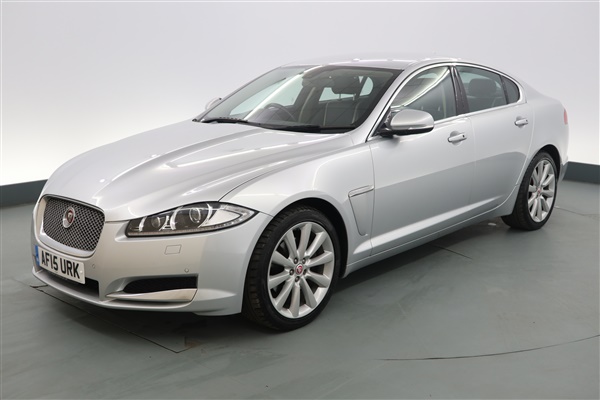 Jaguar XF 2.2d [200] Portfolio 4dr Auto - SAT NAV - REVERSE