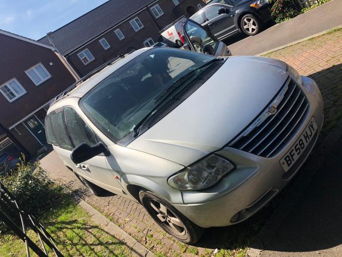 Chrysler Voyager silver  plate excellent working orde