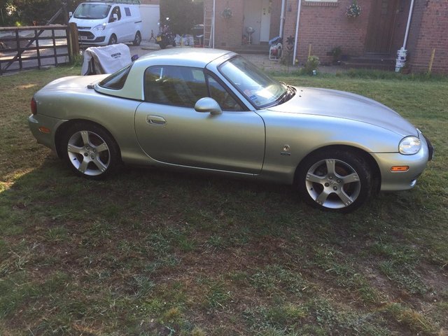 Lovely Mazda MX5 Convertible with Hard Top 03 New Mot 1.8
