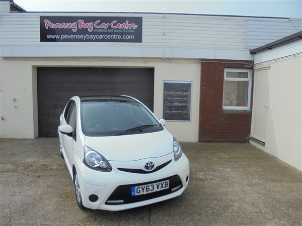 Toyota Aygo Move with Style VVT-i 5 Dr