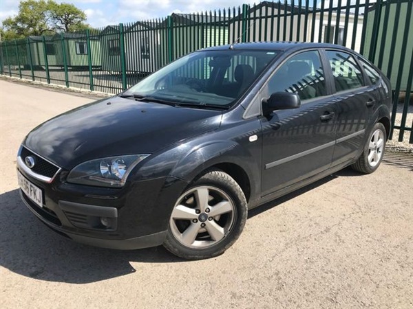 Ford Focus 1.6 ZETEC CLIMATE 16V 5d AUTO 101 BHP ALLOYS A/C