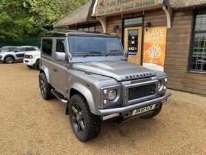 Land Rover Defender  in Lewes | Friday-Ad