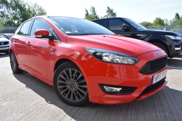 Ford Focus 1.0 ST-LINE 5d-2 OWNERS FROM NEW-BLUETOOTH