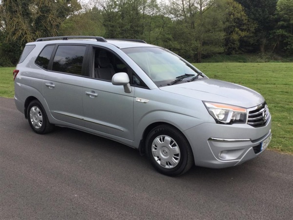 Ssangyong Turismo 2.0 TD S 5dr