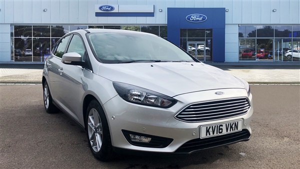 Ford Focus 1.5 TDCi 120 Zetec Navigation 5dr Diesel