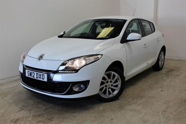 Renault Megane 1.5 DYNAMIQUE TOMTOM ENERGY DCI S/S 5d 110