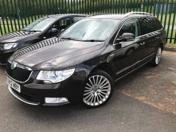 Skoda Superb 2.0 ELEGANCE TFSI DSG 5d AUTO 197 BHP SUNROOF