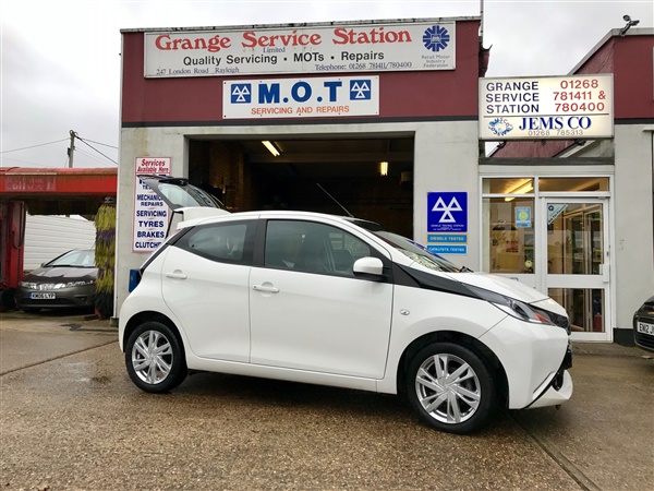 Toyota Aygo 1.0 VVT-i X-Pression 5dr (REVERSE