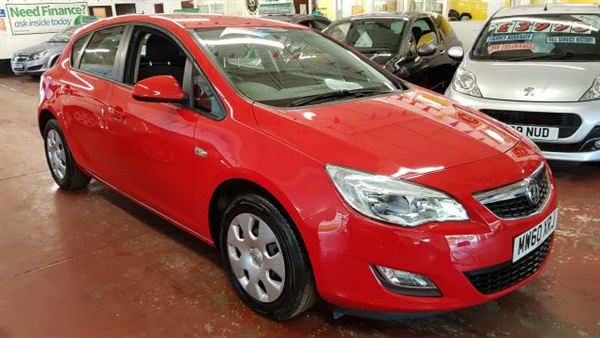 Vauxhall Astra 1.4 EXCLUSIV 5DR