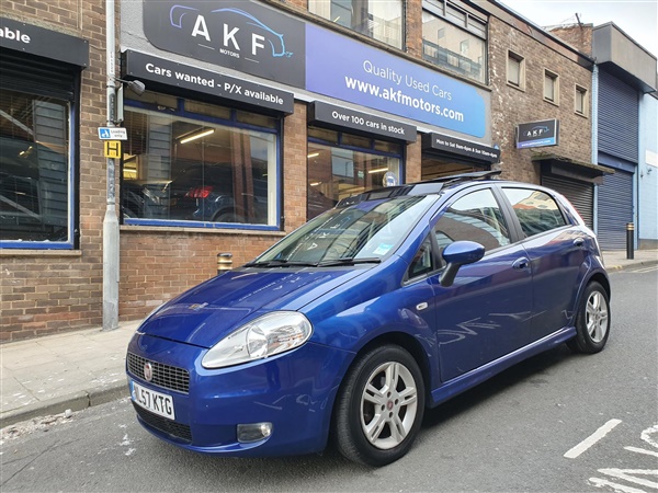 Fiat Punto 1.4 Dynamic Sport 5dr Automatic