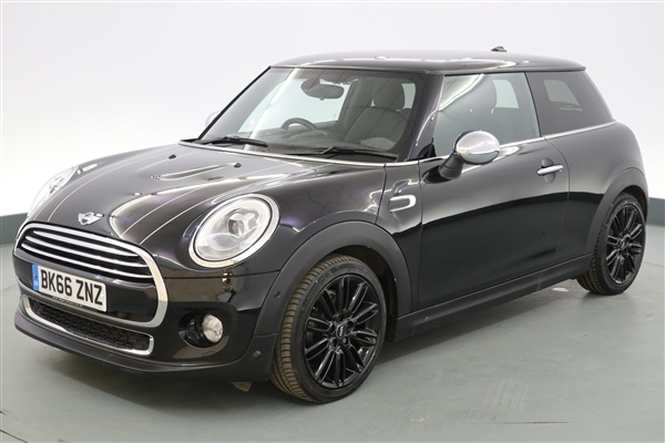 Mini Hatch 1.5 Cooper 3dr [Chili/Media Pack XL] - AUTO PARK