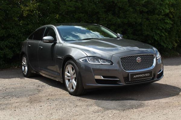 Jaguar XJ Series 3.0 V6 Diesel (300PS) Premium Luxury SWB