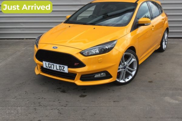 Ford Focus Ford Focus 2.0T EcoBoost ST-3 5dr [ST Style Pack]