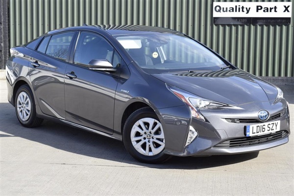 Toyota Prius 1.8 Business Edition Plus CVT 5dr (7 Seat, 15in