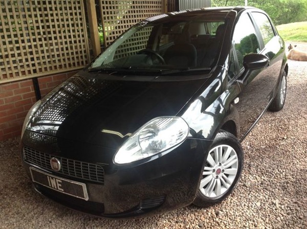 Fiat Punto 1.4 ELEGANZA 5d 77 BHP