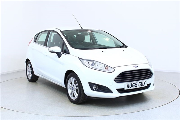 Ford Fiesta 5dr 1.5Tdci Zetec *A/C Ford SYNC Bluetooth 15`