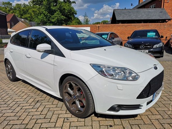 Ford Focus 2.0 ST-3 5d 247 BHP