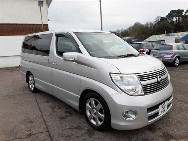 Nissan Elgrand HIGHWAY STAR LEATHER EDITION 2.5 AUTOMATIC