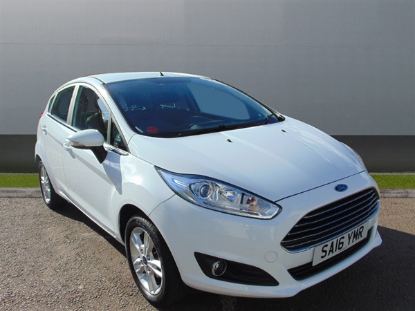 Ford Fiesta  Zetec Navigation 5dr