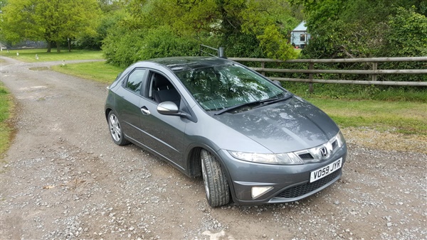 Honda Civic 1.8 i-VTEC ES 5dr