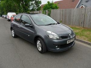 Renault Clio  in Waterlooville | Friday-Ad