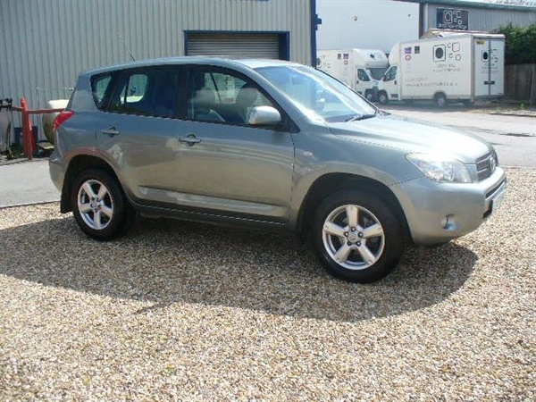 Toyota RAV 4 2.0 VVT-i XT4 4x4 SUV 5dr Auto