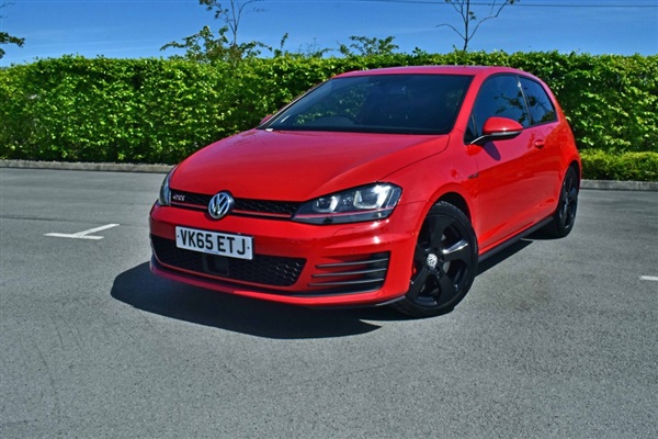 Volkswagen Golf Volkswagen Golf 2.0 TSI GTI 3dr [Performance