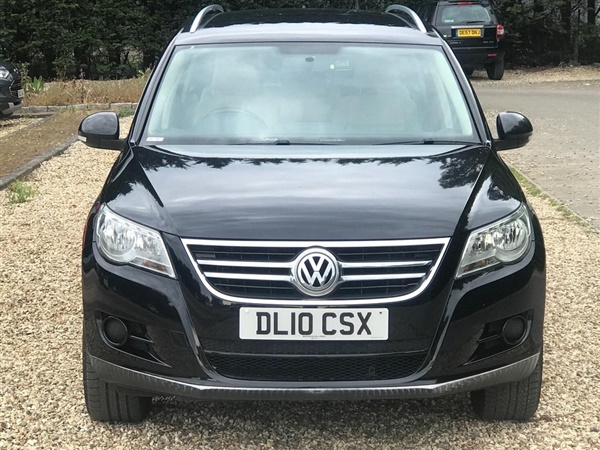 Volkswagen Tiguan 2.0 TDI BlueMotion Tech SE 2WD 5dr