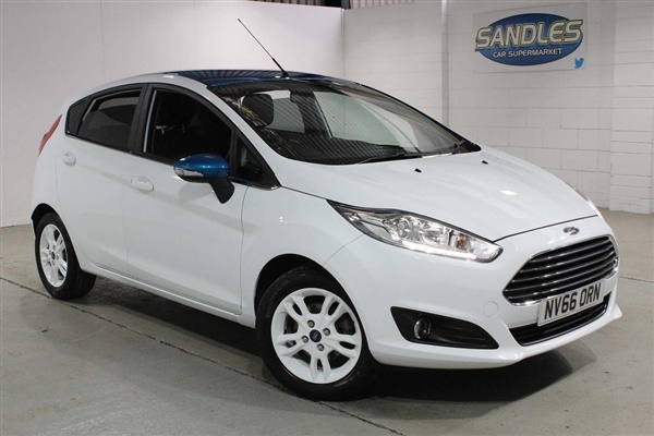 Ford Fiesta ZETEC WHITE EDITION SPRING