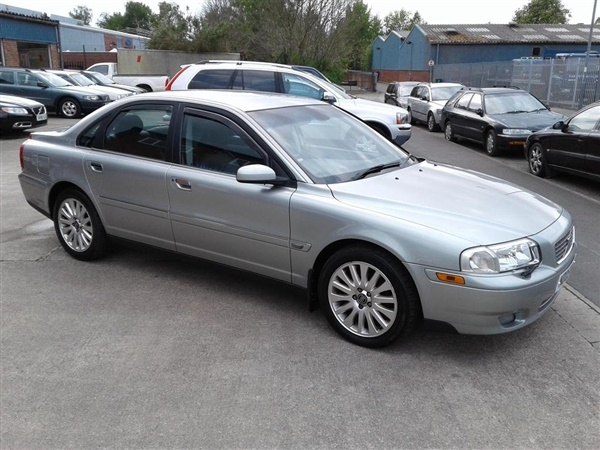 Volvo S SE Saloon 4dr Petrol Automatic (235 g/km, 170