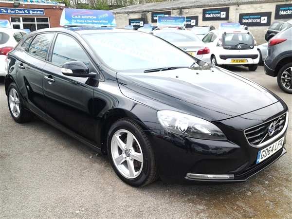 Volvo V40 D2 ES 5dr (SAT NAV)--