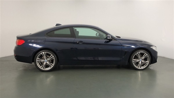 BMW 4 Series 420i xDrive Sport 2dr Auto Coupe