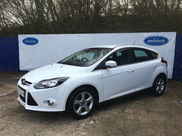 Ford Focus 1.6 Zetec Navigator 5dr