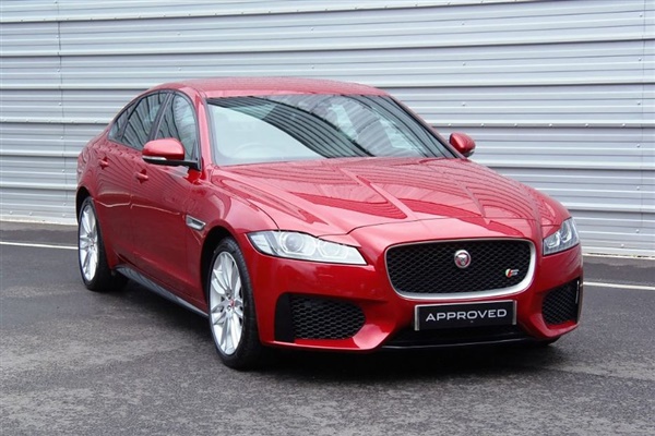 Jaguar XF 3.0 V6 Diesel (300PS) S Auto