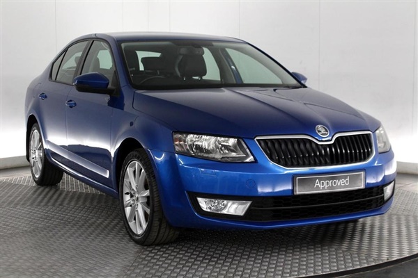 Skoda Octavia 1.6 TDI CR DPF Elegance 5dr